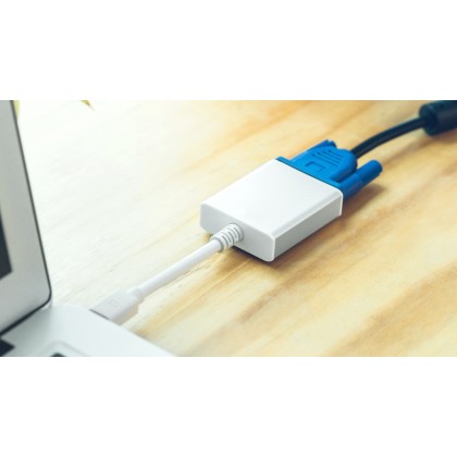 Mini Display Port To VGA Adaptor